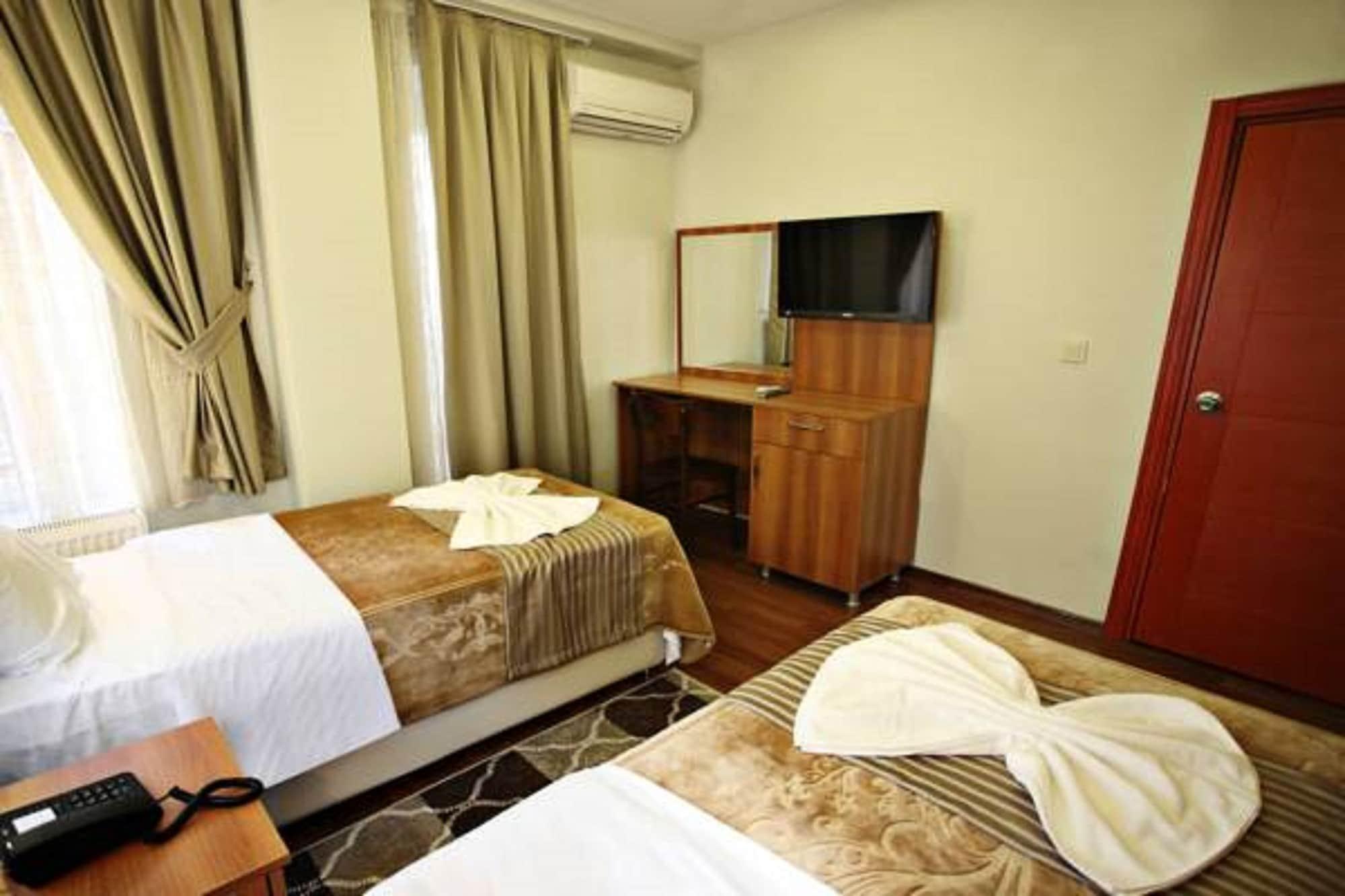 Taksim Palace Hotel Istambul Extérieur photo
