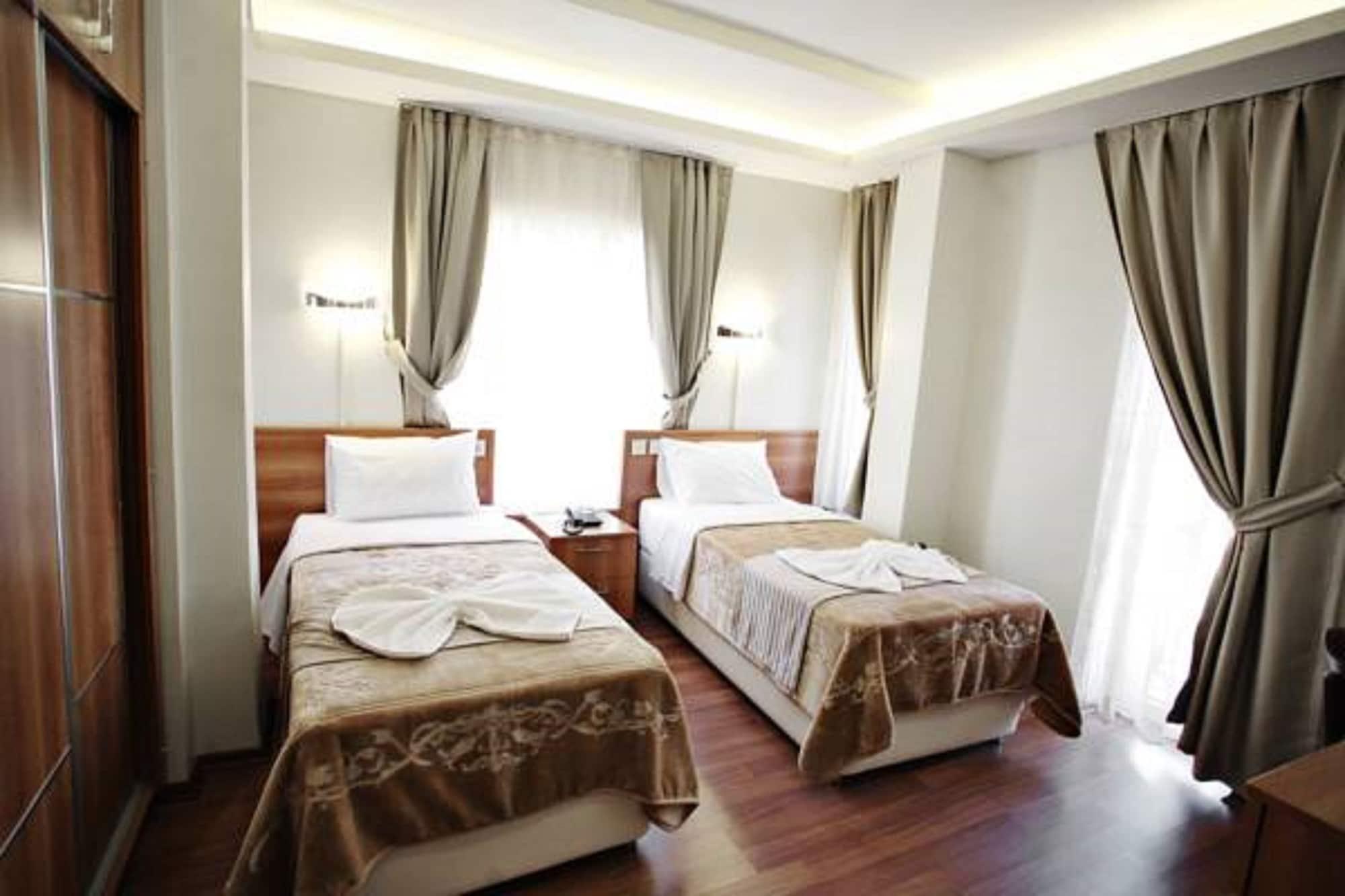 Taksim Palace Hotel Istambul Extérieur photo