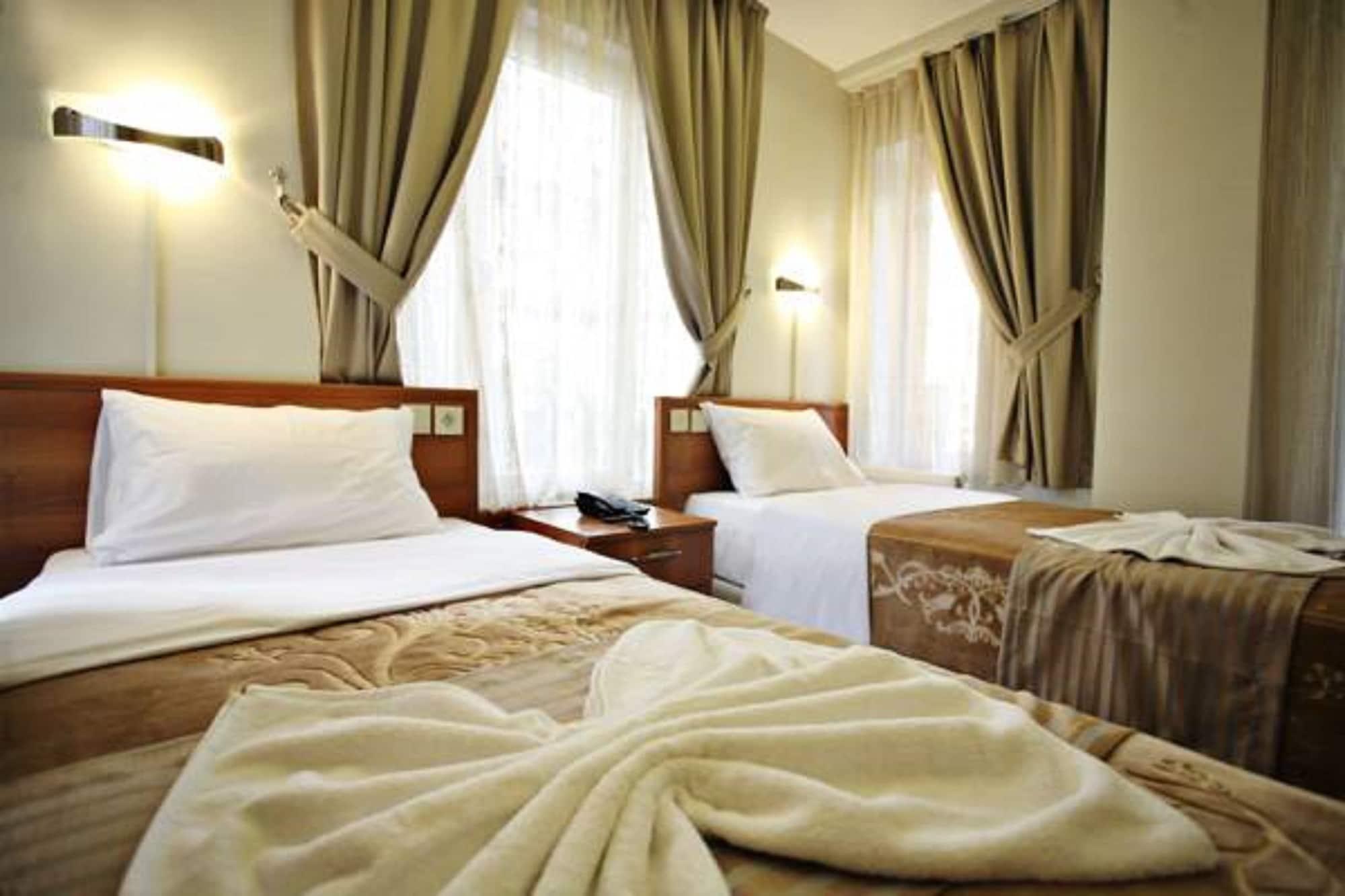 Taksim Palace Hotel Istambul Extérieur photo