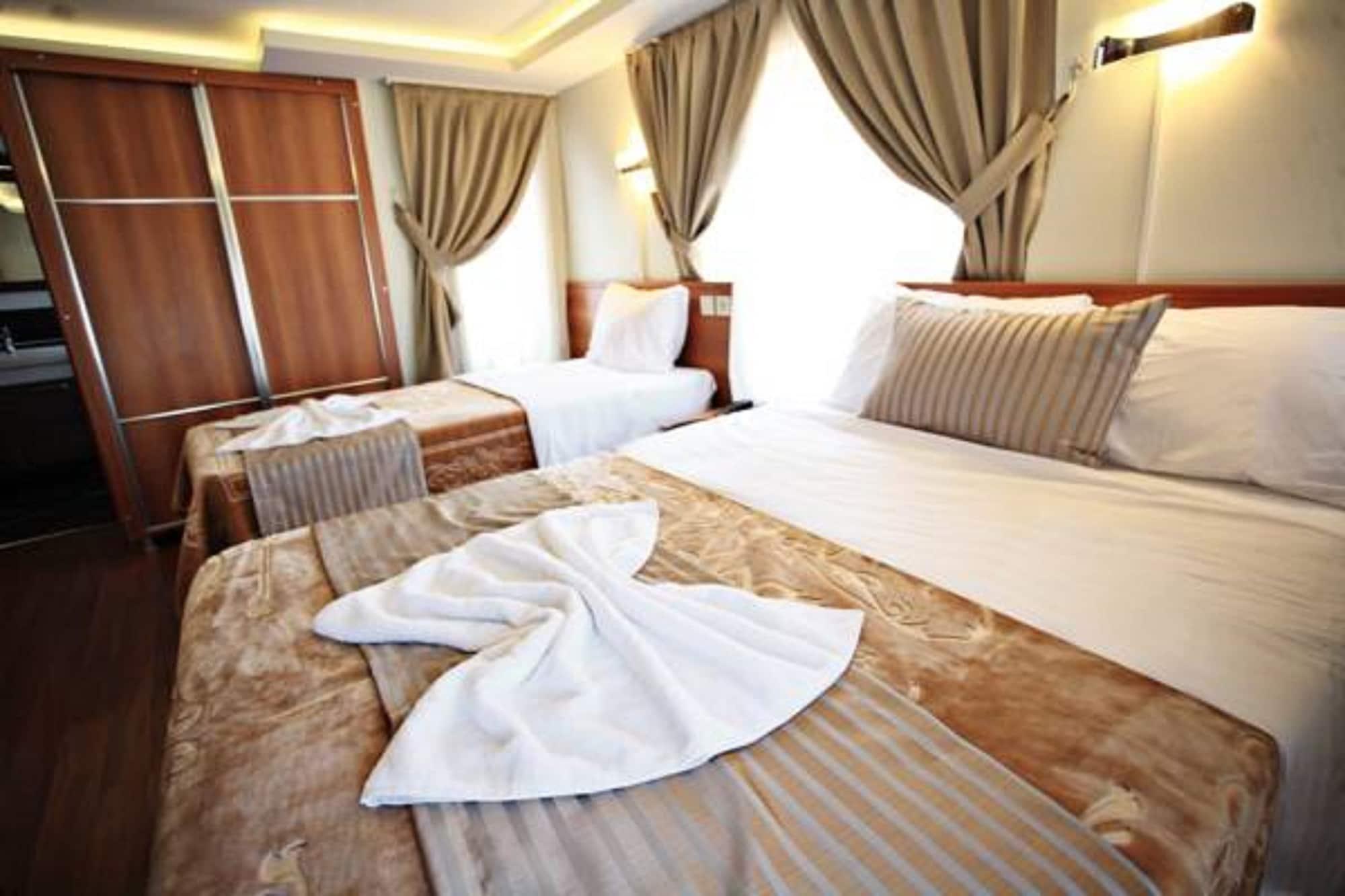 Taksim Palace Hotel Istambul Extérieur photo