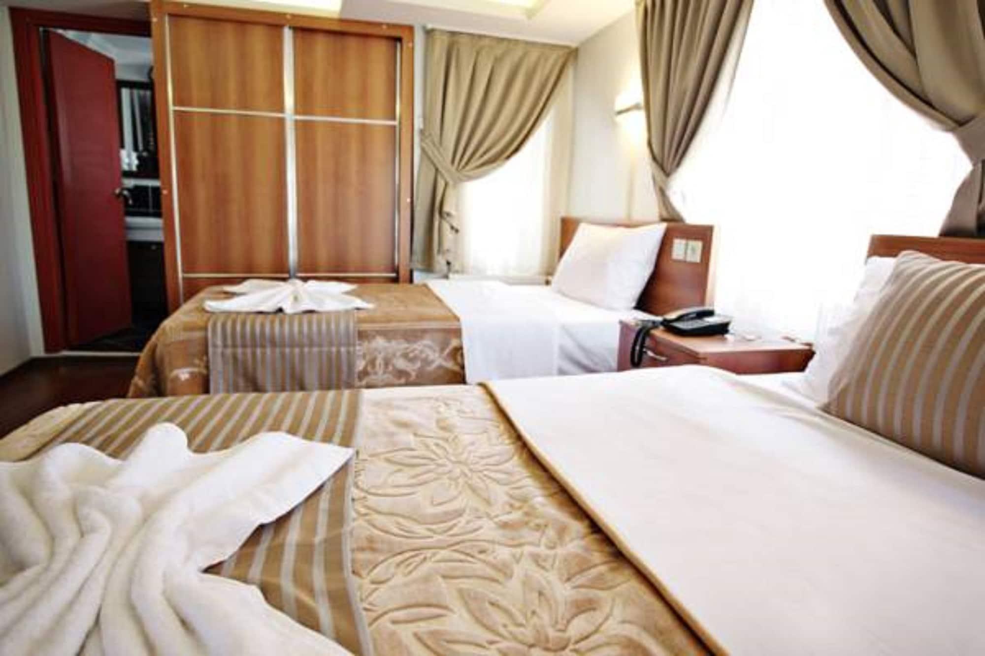 Taksim Palace Hotel Istambul Extérieur photo